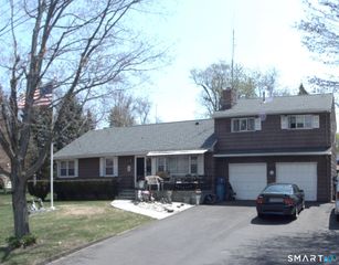 49 Sunrise Avenue, Trumbull, CT 06611