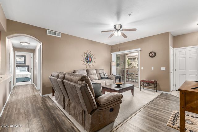 10136 E SOUTHERN Avenue 2073, Mesa, AZ 85209