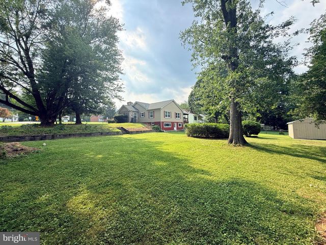 8995 HAMBURG RD, Frederick, MD 21702