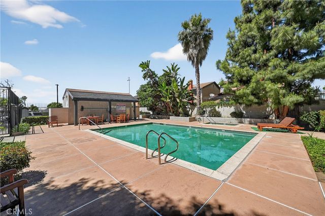 803 E Victoria 138, Carson, CA 90746