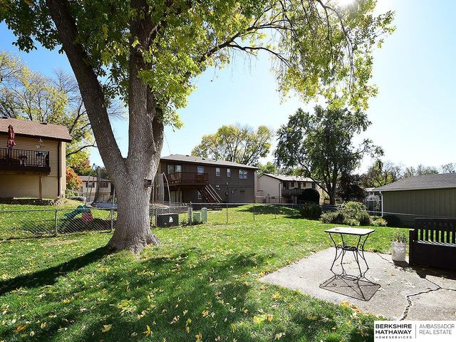 8609 S 46th Avenue, Omaha, NE 68157