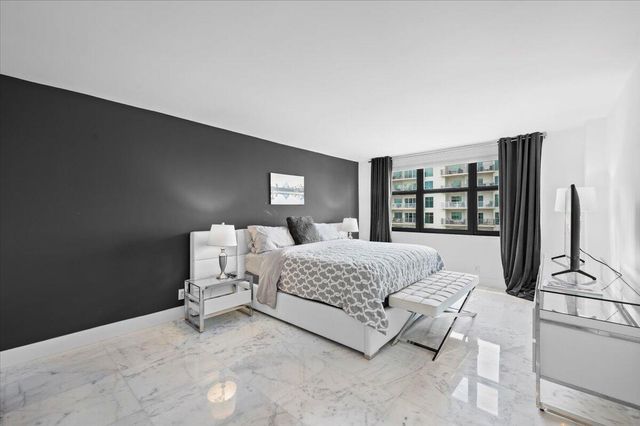 3400 N Ocean Drive 1806, Singer Island, FL 33404