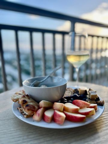 3400 N Ocean Drive 1806, Singer Island, FL 33404