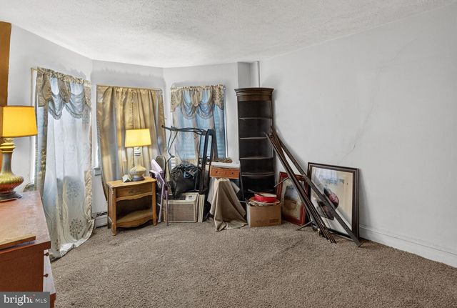 19 E PATTERSON ST, Lansford, PA 18232