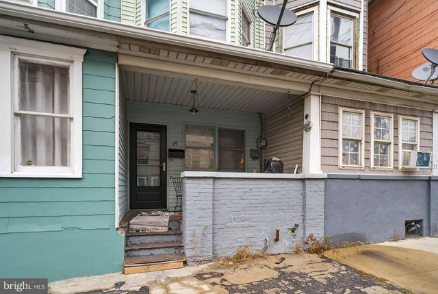 19 E PATTERSON ST, Lansford, PA 18232
