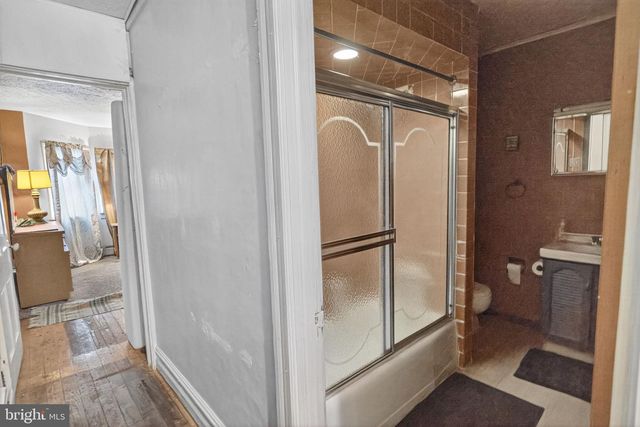 19 E PATTERSON ST, Lansford, PA 18232