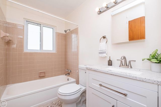 13441 Carol Avenue, Warren, MI 48088