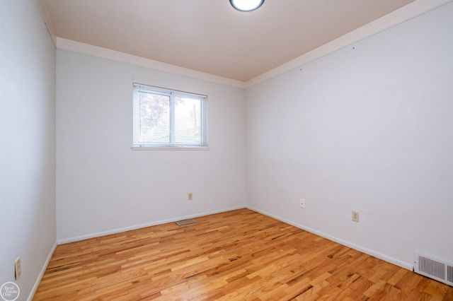 13441 Carol Avenue, Warren, MI 48088