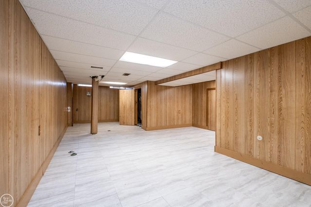 13441 Carol Avenue, Warren, MI 48088