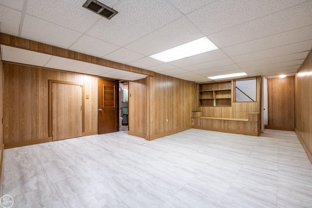 13441 Carol Avenue, Warren, MI 48088