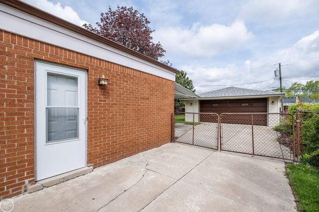 13441 Carol Avenue, Warren, MI 48088