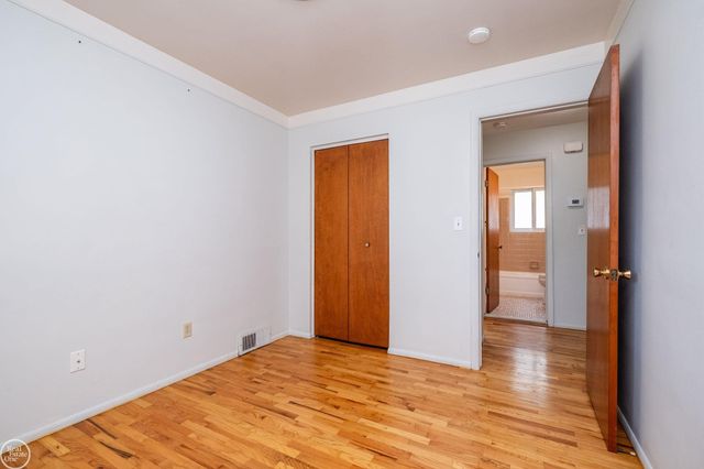 13441 Carol Avenue, Warren, MI 48088