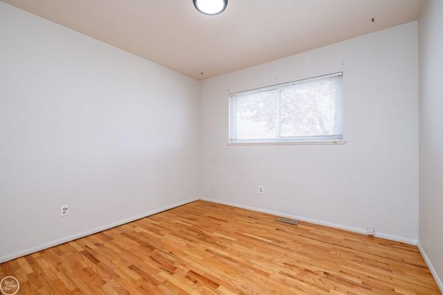 13441 Carol Avenue, Warren, MI 48088