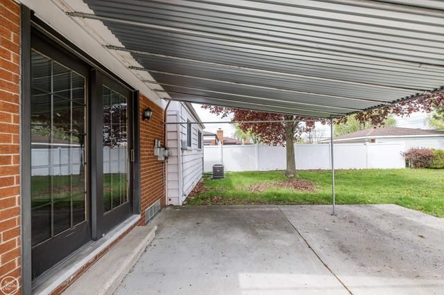 13441 Carol Avenue, Warren, MI 48088
