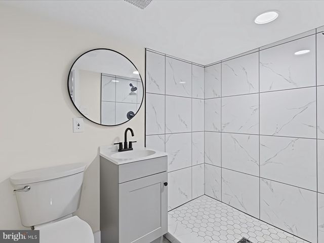 5726 VINE ST, Philadelphia, PA 19139