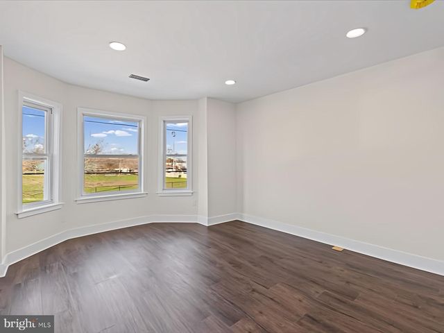 5726 VINE ST, Philadelphia, PA 19139