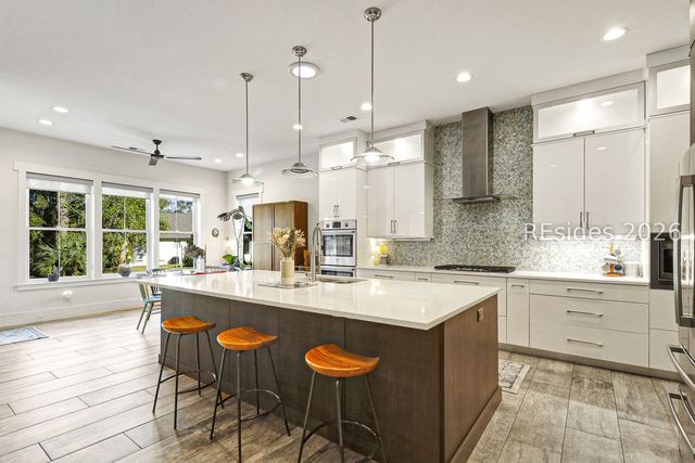 2 Fiddler Crab Ct, Bluffton, SC 29910