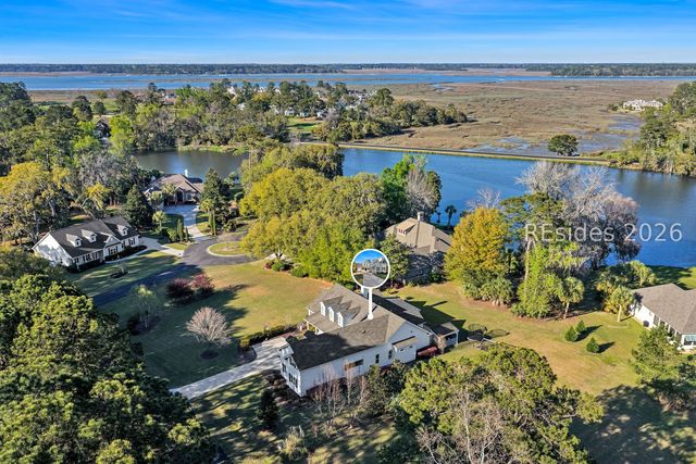 2 Fiddler Crab Ct, Bluffton, SC 29910