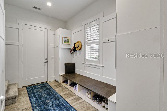 2 Fiddler Crab Ct, Bluffton, SC 29910