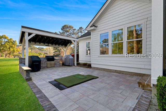 2 Fiddler Crab Ct, Bluffton, SC 29910