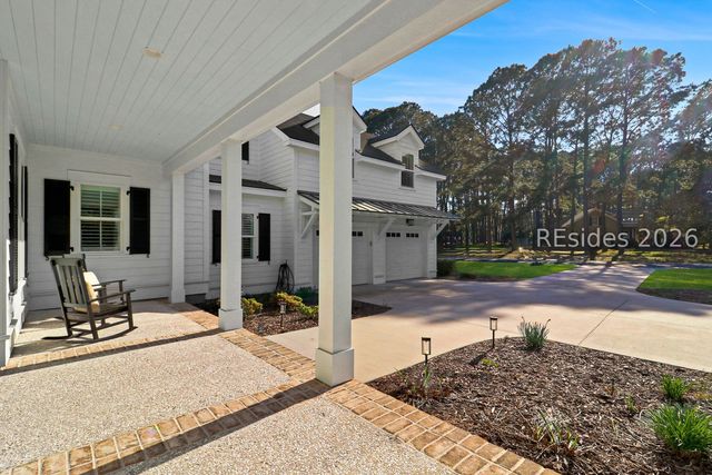 2 Fiddler Crab Ct, Bluffton, SC 29910