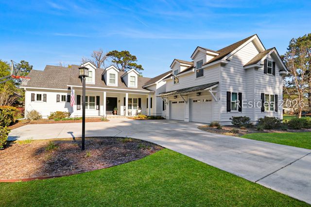 2 Fiddler Crab Ct, Bluffton, SC 29910