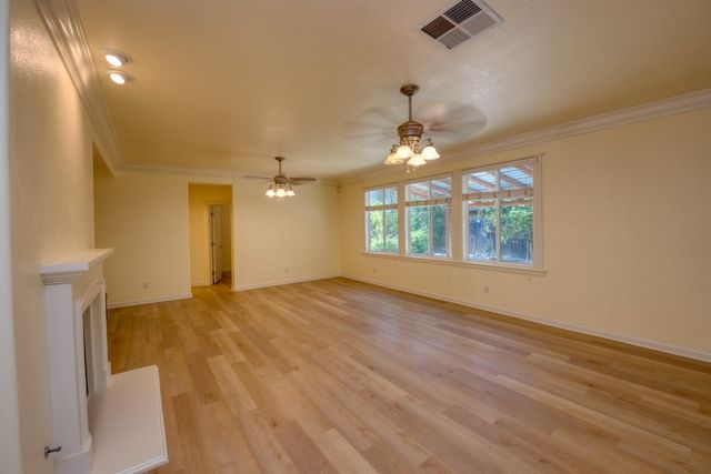 1441 Shearwater Dr, Patterson, CA 95363