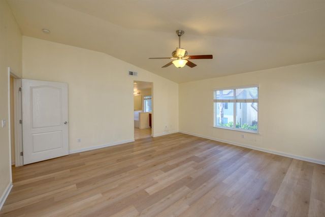 1441 Shearwater Dr, Patterson, CA 95363