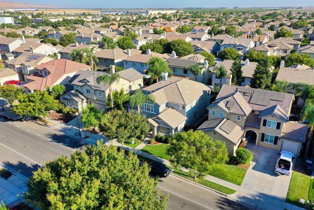 1441 Shearwater Dr, Patterson, CA 95363