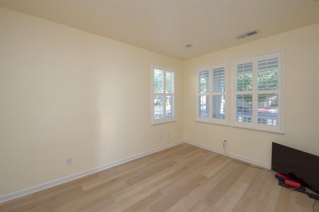 1441 Shearwater Dr, Patterson, CA 95363