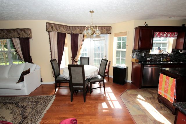 1828 Rory Cv, La Vergne, TN 37086