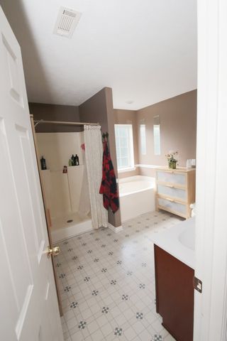 1828 Rory Cv, La Vergne, TN 37086