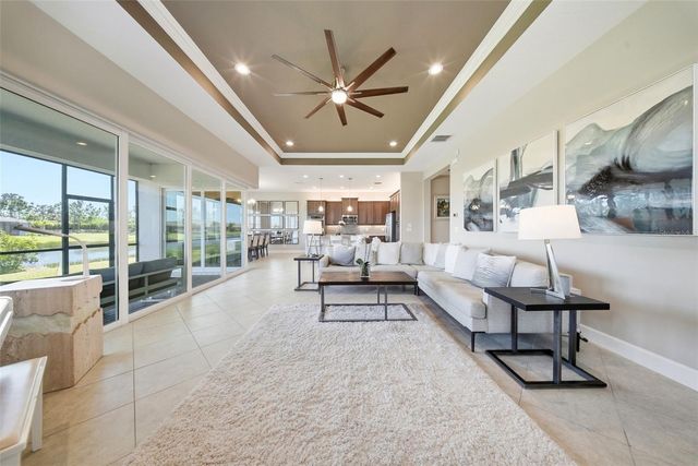 15528 CORONA DEL MAR DRIVE, Wimauma, FL 33598