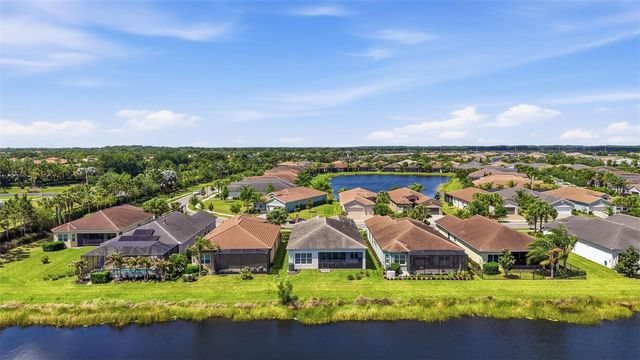15528 CORONA DEL MAR DRIVE, Wimauma, FL 33598