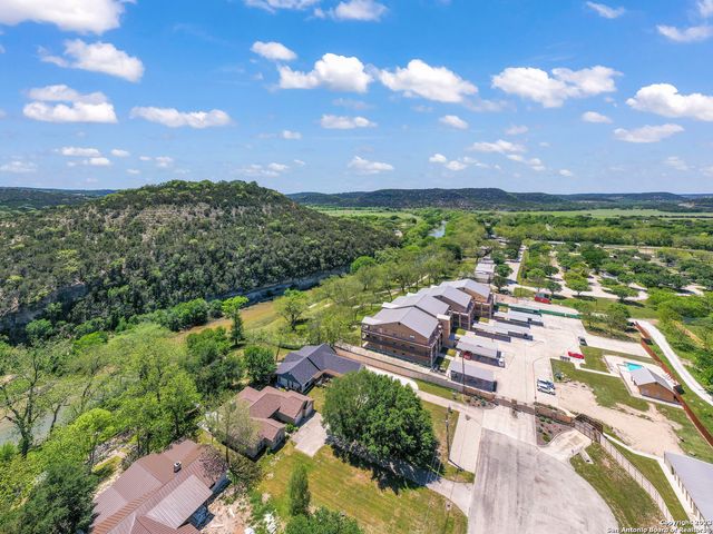 540 River Run Apt 301, New Braunfels, TX 78132