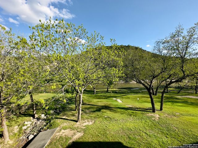 540 River Run Apt 301, New Braunfels, TX 78132