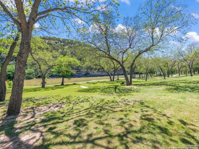 540 River Run Apt 301, New Braunfels, TX 78132