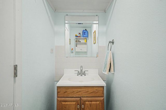 6121 E BILLINGS Street, Mesa, AZ 85205
