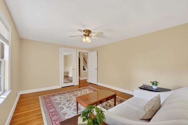 490 Webster St, Needham, MA 02494