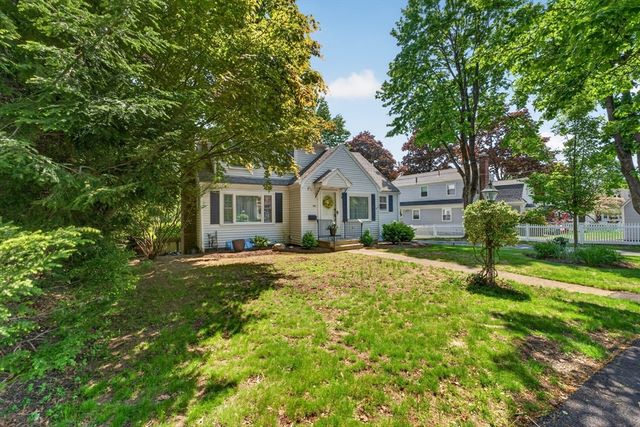 490 Webster St, Needham, MA 02494