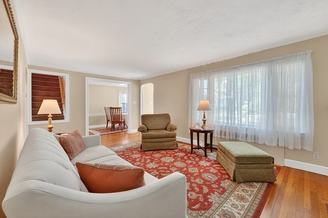 490 Webster St, Needham, MA 02494