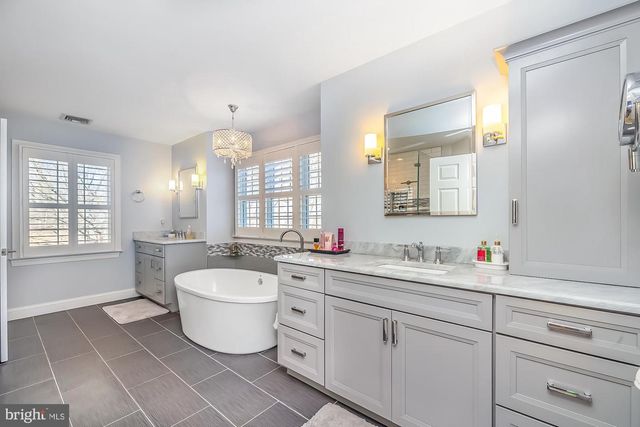 1040 BUCKTAIL WAY, West Chester, PA 19382