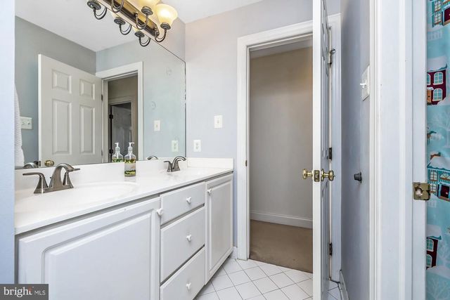 1040 BUCKTAIL WAY, West Chester, PA 19382