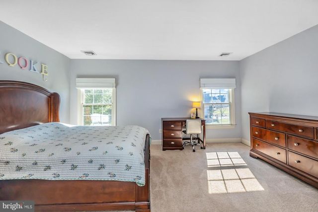 1040 BUCKTAIL WAY, West Chester, PA 19382