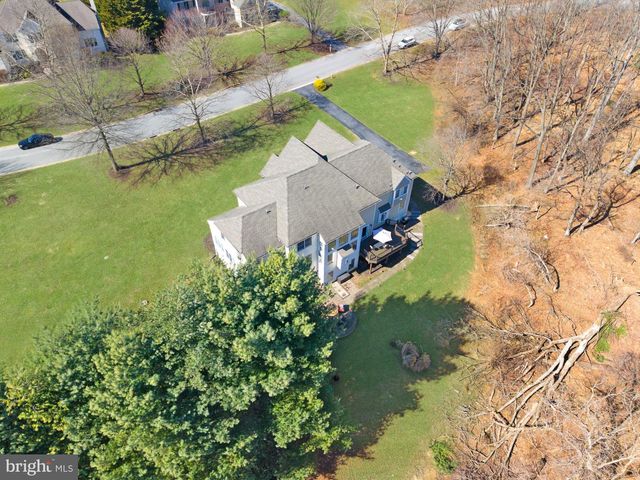 1040 BUCKTAIL WAY, West Chester, PA 19382