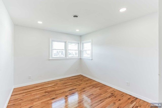 130 Mount Pleasant Avenue, Wallington, NJ 07057