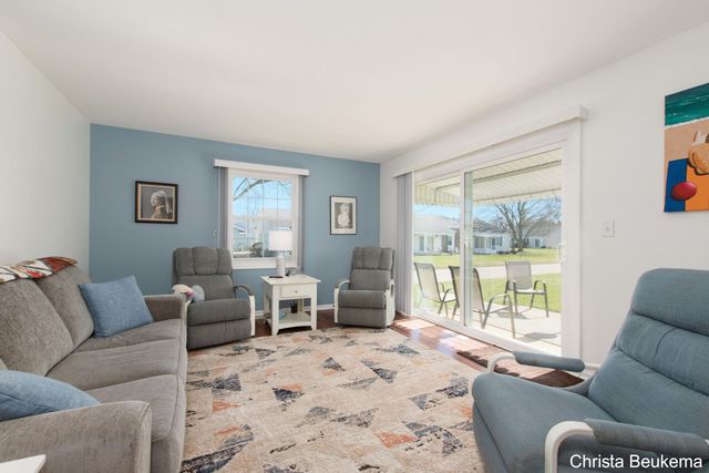 7805 Coachman Lane 61, Georgetown Twp, MI 49428