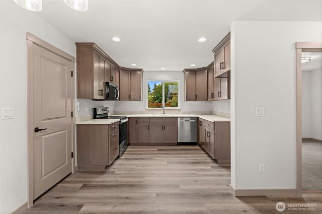 939 E 61st Street, Tacoma, WA 98404