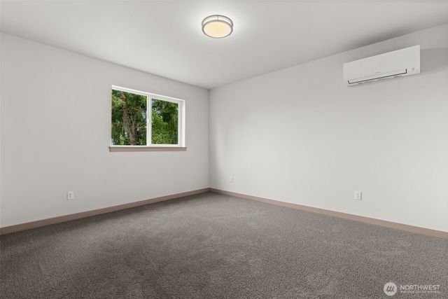 939 E 61st Street, Tacoma, WA 98404