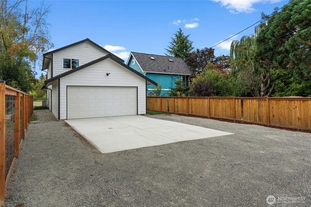 939 E 61st Street, Tacoma, WA 98404